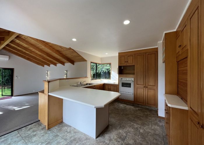  at 6 Bushview Place, Upper Vogeltown, New Plymouth