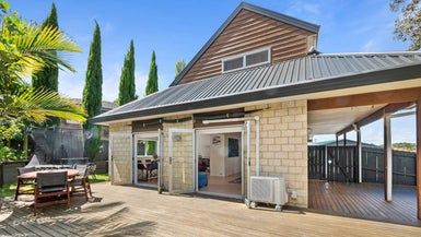  at 2/24 Alamein Avenue, Belmont, Auckland