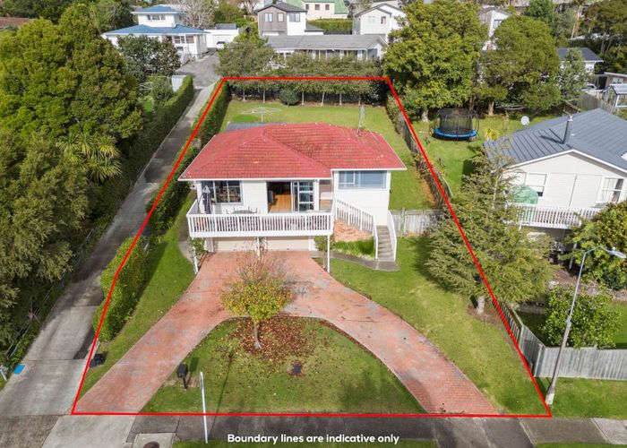  at 27 Weatherly Road, Torbay, North Shore City, Auckland