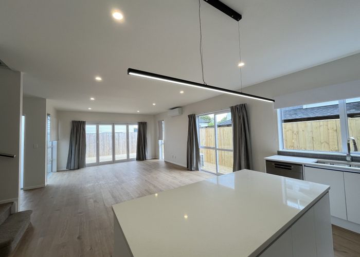  at 82D Moore Street, Howick, Manukau City, Auckland