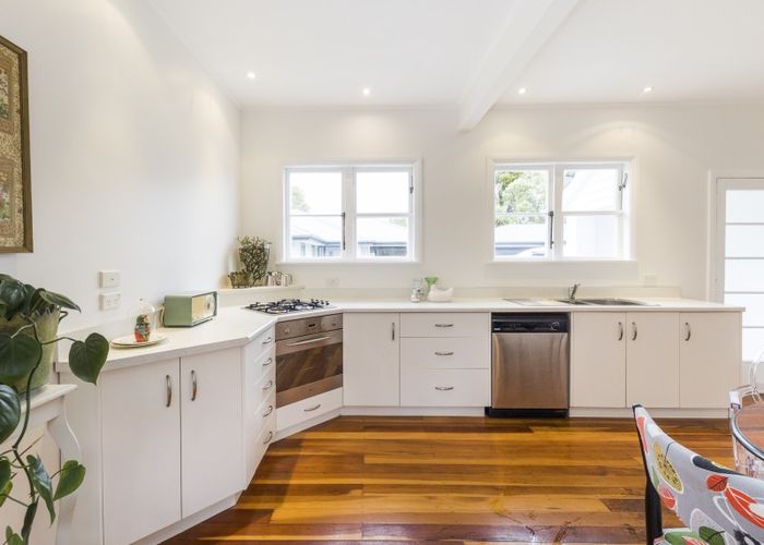  at 532 Featherston Street, Roslyn, Palmerston North