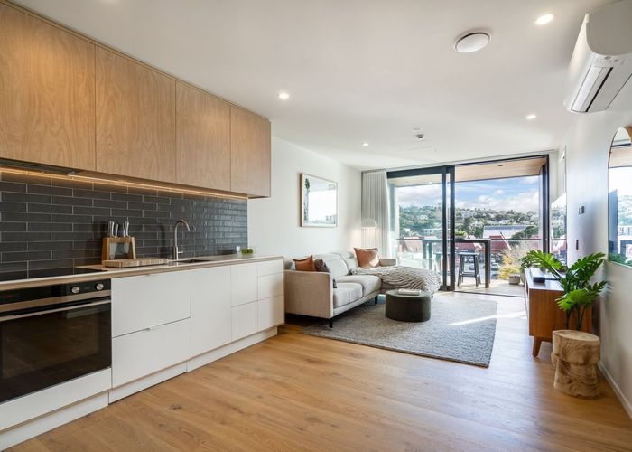 at 202/32 Anzac Road, Browns Bay, North Shore City, Auckland