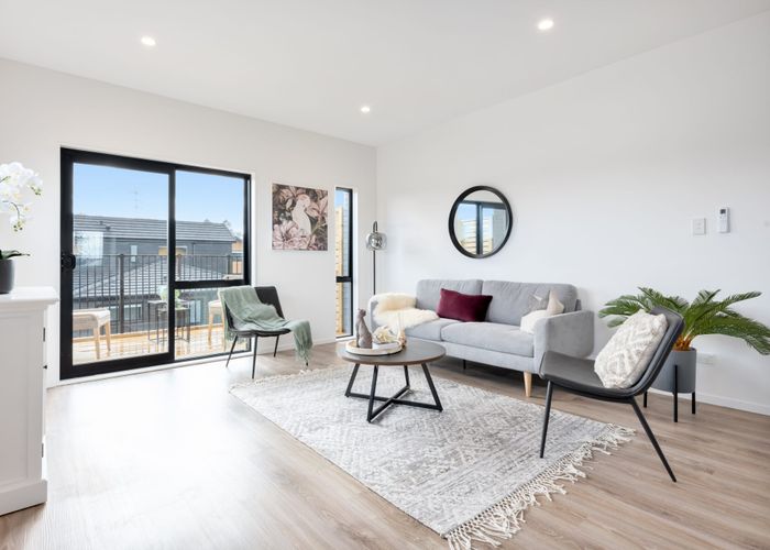  at 14 Kari Lane, Kumeu