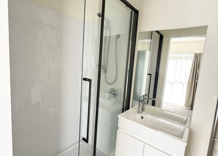  at 3 Newbridge Place, Ilam, Christchurch City, Canterbury