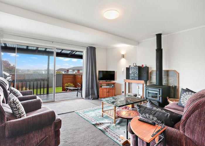  at 99A Mcleod Road, Te Atatū South, Auckland