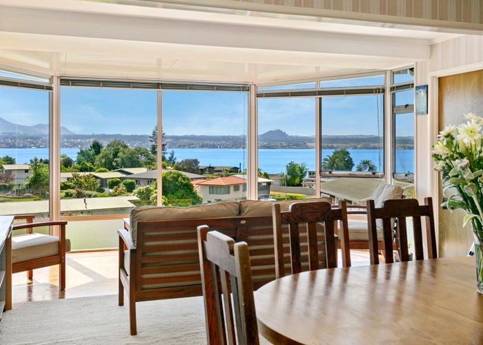  at 10 Alberta Street, Acacia Bay, Taupo