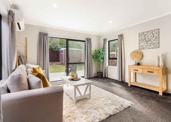 at 30 Tutuwhatu Crescent, Weymouth, Auckland