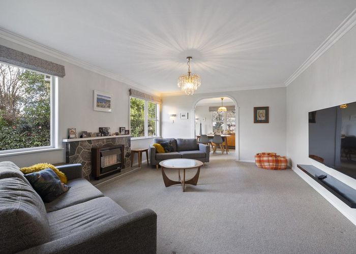  at 9 Athlone Place, Hokowhitu, Palmerston North, Manawatu / Whanganui