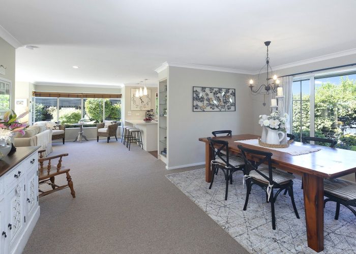  at 10 Willowview Drive, Redwood, Christchurch