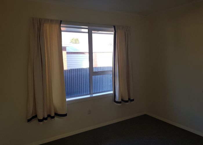  at 2/480 Worcester Street, Linwood, Christchurch City, Canterbury