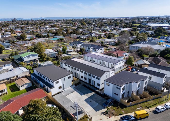  at 9/10-12 Clendon Place, Manurewa, Manukau City, Auckland