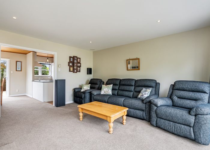  at 82 Alexander Road, Raumati Beach, Paraparaumu