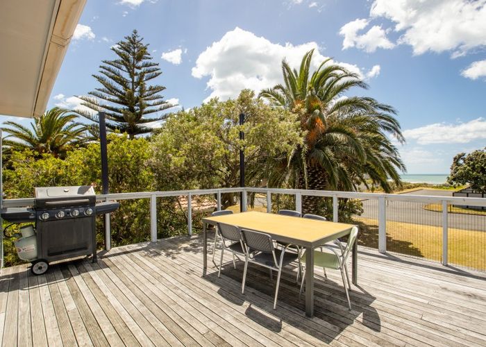  at 124 Blue Pacific Parade, Riversdale Beach, Masterton