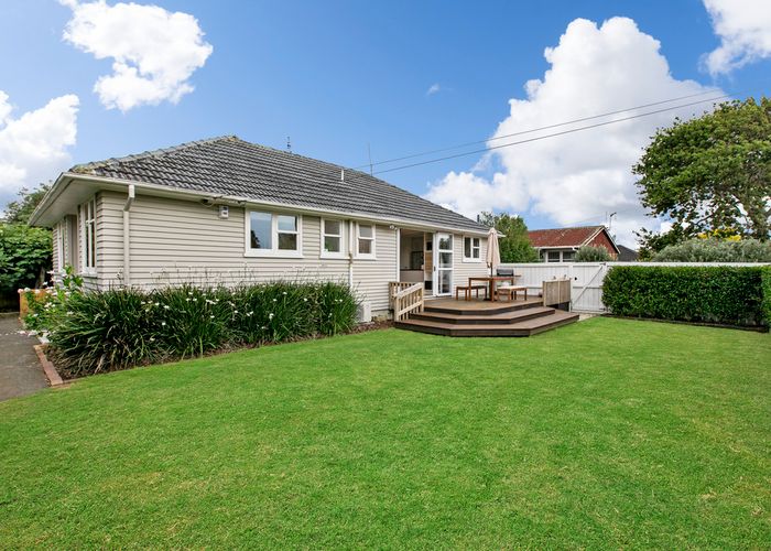  at 68 Kings Road, Panmure, Auckland