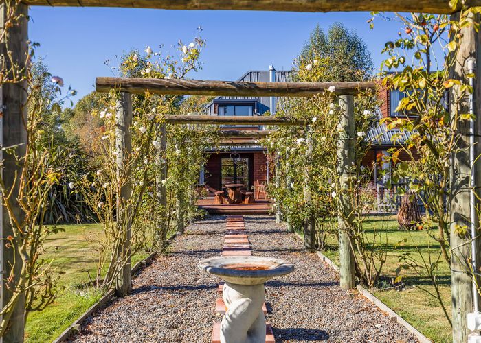  at 19 Roscrea Place, Swannanoa, Kaiapoi