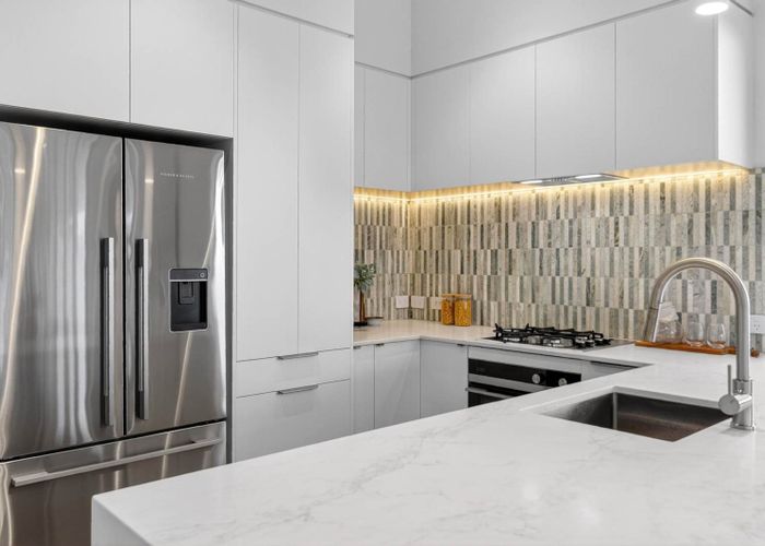  at 10 Joan Street, Point Chevalier, Auckland City, Auckland