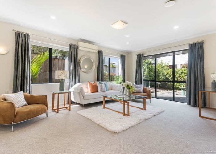  at 44 Hornbill Drive, Fairview Heights, Auckland