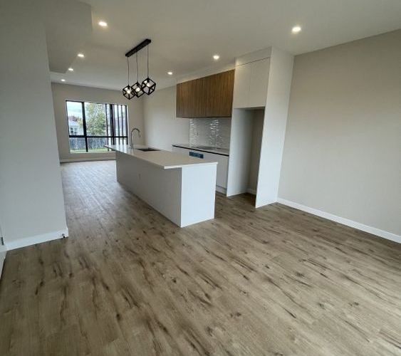  at 2/58 Te Atatu Rd, Te Atatu South, Waitakere City, Auckland