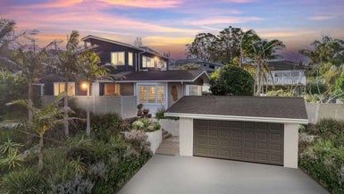  at 4 Gibson Place, Mellons Bay, Auckland