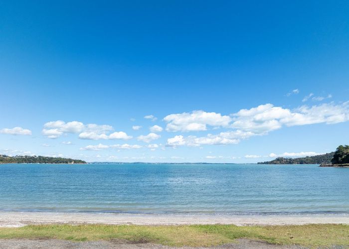  at 5 Blake Street, Surfdale, Waiheke Island
