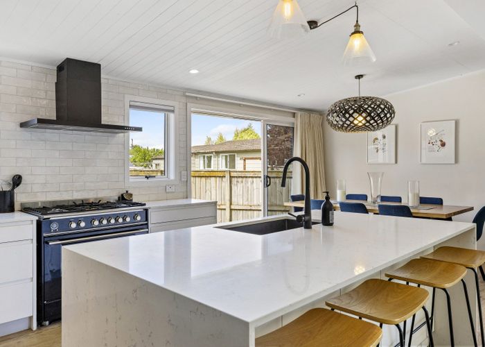  at 4 Kathleen Place, Rainbow Point, Taupo, Waikato