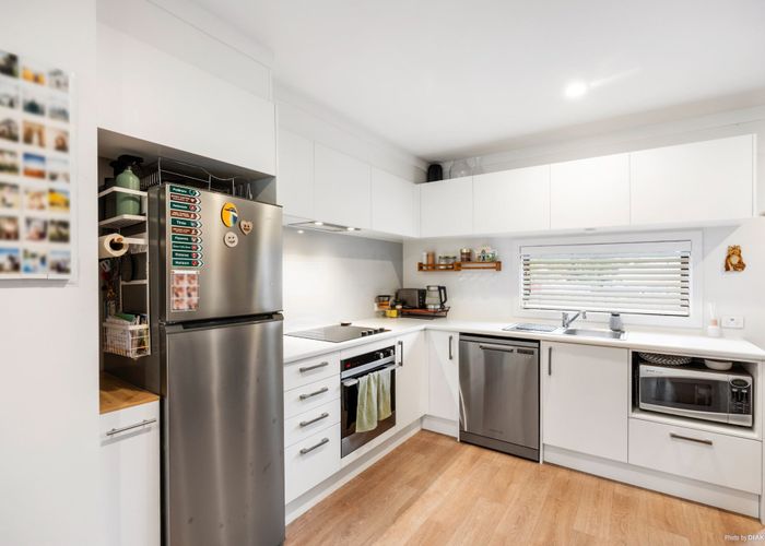  at 36C Erima Avenue, Point England, Auckland