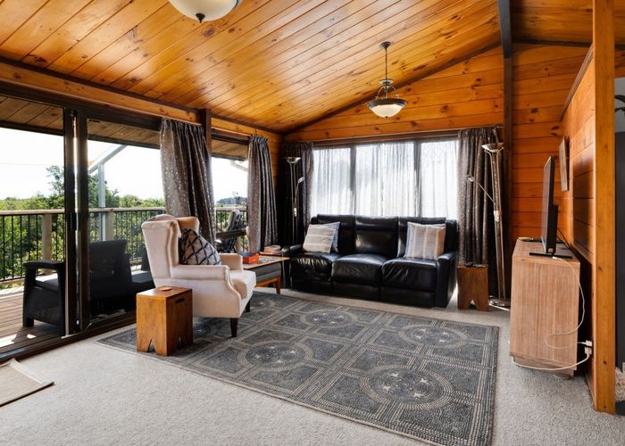  at 17A St Ives Grove, Whalers Gate, New Plymouth