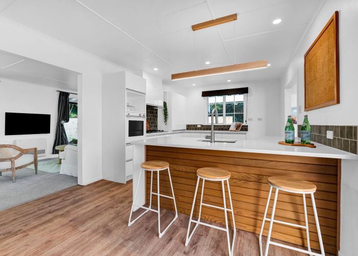  at 27 Saxton Road, Upper Vogeltown, New Plymouth