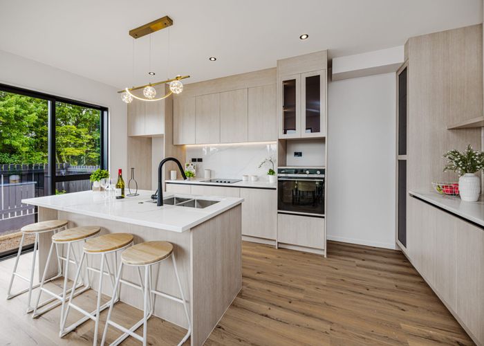  at 1/6 Broadview Place, Howick, Manukau City, Auckland