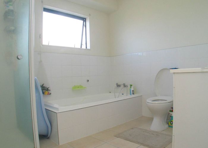  at 51/22 Northcross Drive, Oteha, North Shore City, Auckland