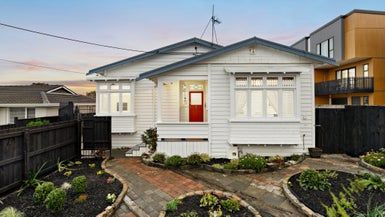  at 126 Onewa Road, Northcote, Auckland
