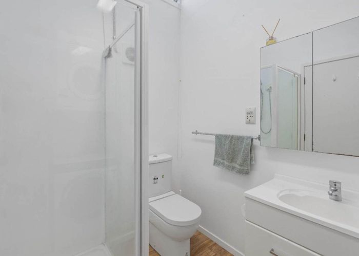  at 3 Dolbear Street, Titirangi, Waitakere City, Auckland