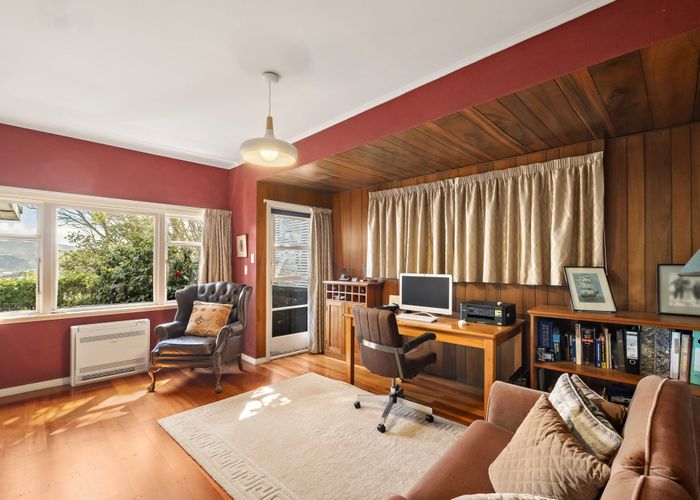  at 70 Nevay Road, Karaka Bays, Wellington, Wellington