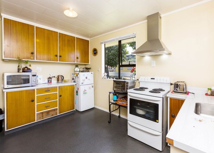  at 1/14 Clouston Park Road, Ebdentown, Upper Hutt