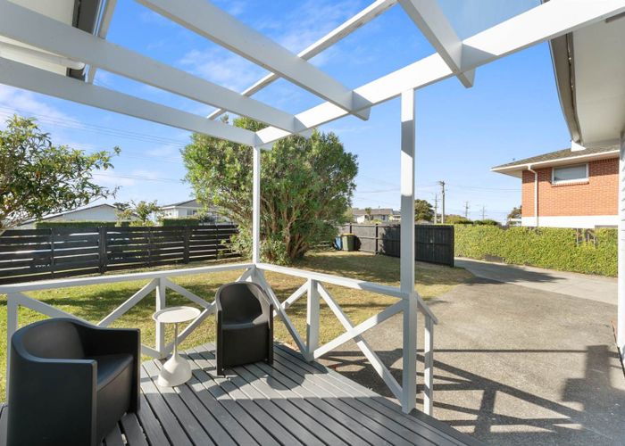  at 85 Pupuke Road, Northcote, North Shore City, Auckland