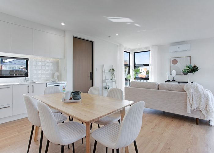  at 2/129 Richardson Rd, Mount Albert, Auckland City, Auckland