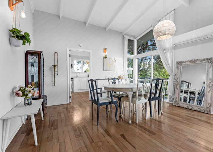  at 84 Millbrook Road, Henderson, Waitakere City, Auckland