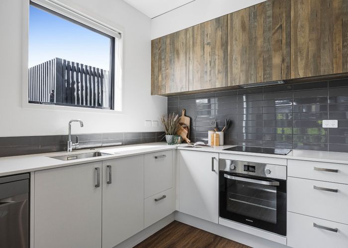  at 82 Glidepath Road, Hobsonville, Waitakere City, Auckland