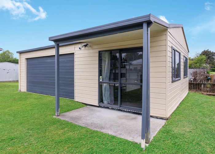  at 8 Murray Road, Fairy Springs, Rotorua