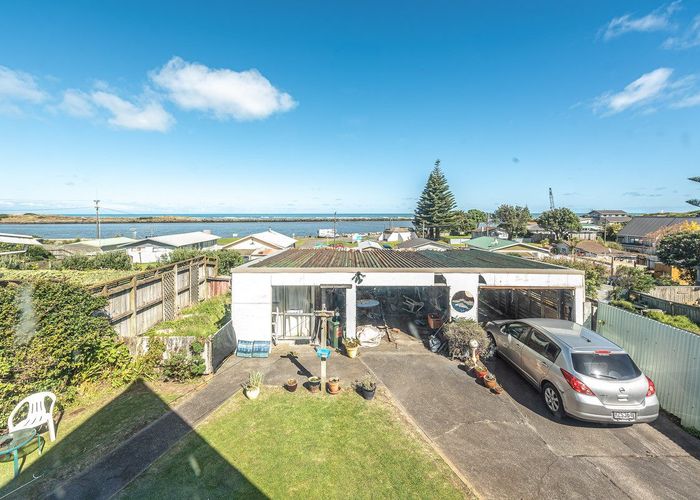  at 5 Ashton Terrace, Castlecliff, Whanganui