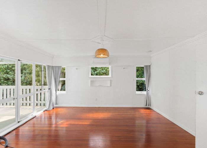  at 20 Scenic Drive, Hill Park, Manukau City, Auckland