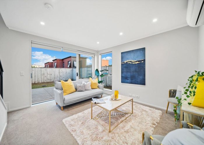 at 3 Matairangi Avenue, Totara Heights, Auckland