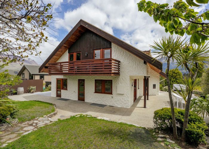  at 9 Cypress Court, Kelvin Heights, Queenstown-Lakes, Otago