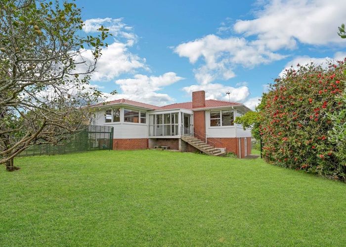  at 11 Trevola Street, New Windsor, Auckland