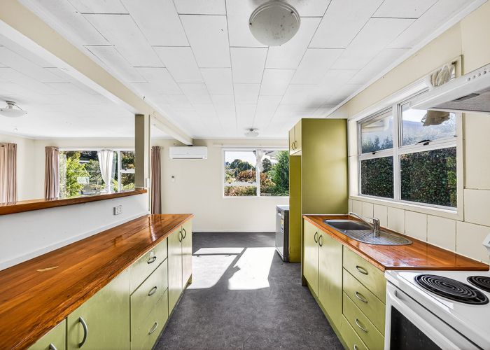  at 10 William Hadlow Place, Hatfields Beach, Rodney, Auckland