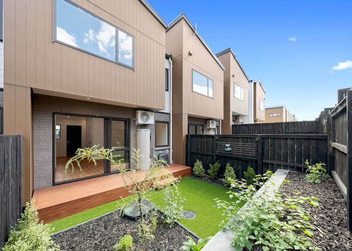  at 38 Rana Road, Flat Bush, Manukau City, Auckland