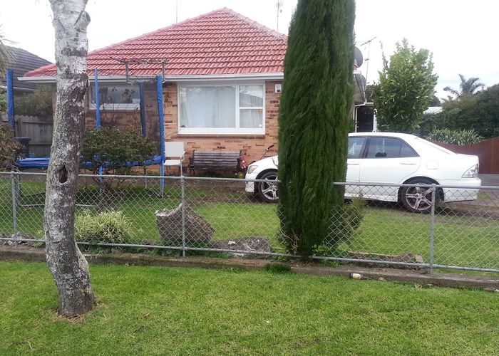  at 1/24 Harris Road, Mount Wellington, Auckland