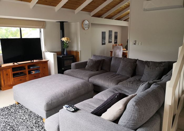  at 8 Theodora Place, Mairangi Bay, North Shore City, Auckland