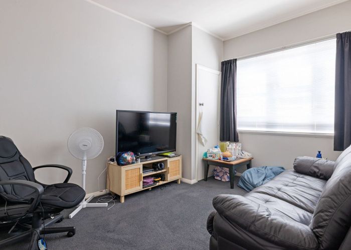  at 112-114 Forest Lake Road, Forest Lake, Hamilton, Waikato