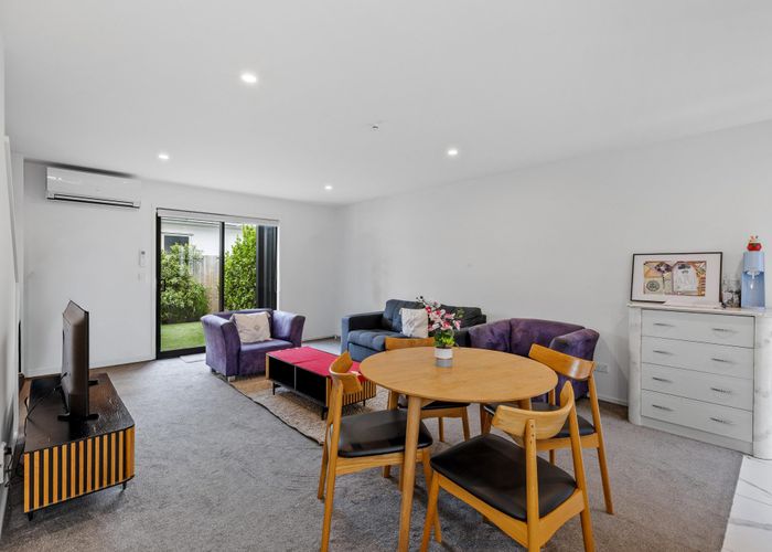  at 2/305 Armagh Street, City Centre, Christchurch City, Canterbury